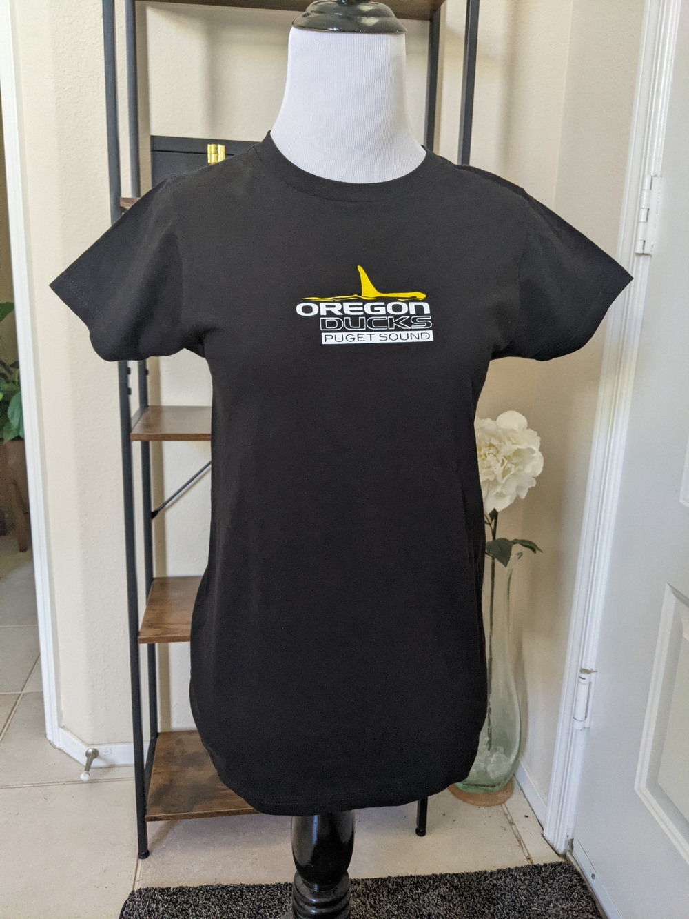 NWT Oregon Ducks Crew Neck Black Tee 100% Cotton XS - Picture 5 of 16